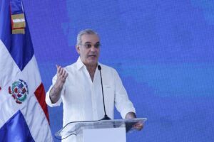 Luis Abinader inaugura acueducto en San José de Ocoa