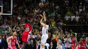 Sergio Llull, un sueño que sigue en su mirada: la canasta imborrable que se lleva cada día.