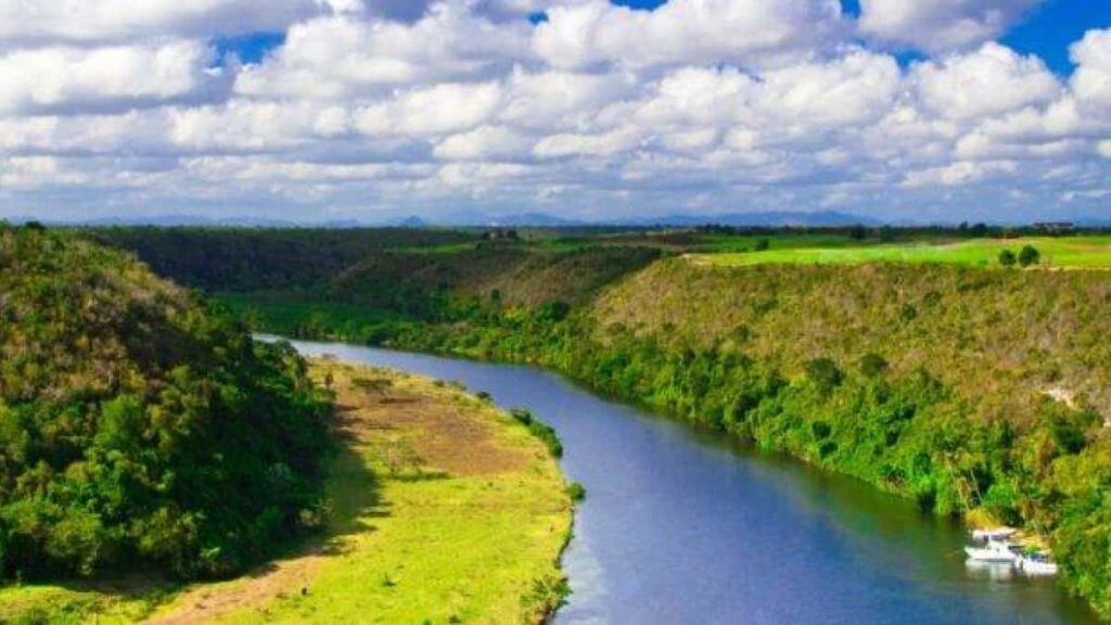 El consumo de agua en los sectores: un futuro sin límites de agua potable