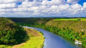 El consumo de agua en los sectores: un futuro sin límites de agua potable