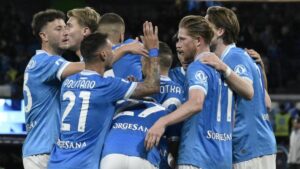 El Genial De Bruyne Desbanca a Conte con un Tiro de Leyenda.