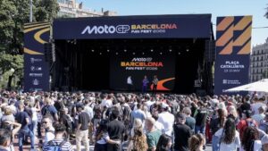 La pasión del GP en la capital catalana: un despliegue de velocidad antes del gran desafío