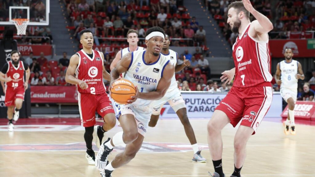 86-98: El Valencia deja en la cuerda floja al Casademont Zaragoza