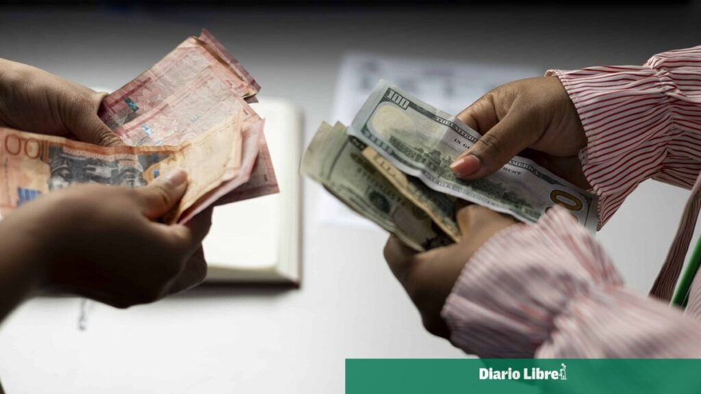 El dólar baja de RD$60 impulsado por la fortaleza del peso dominicano