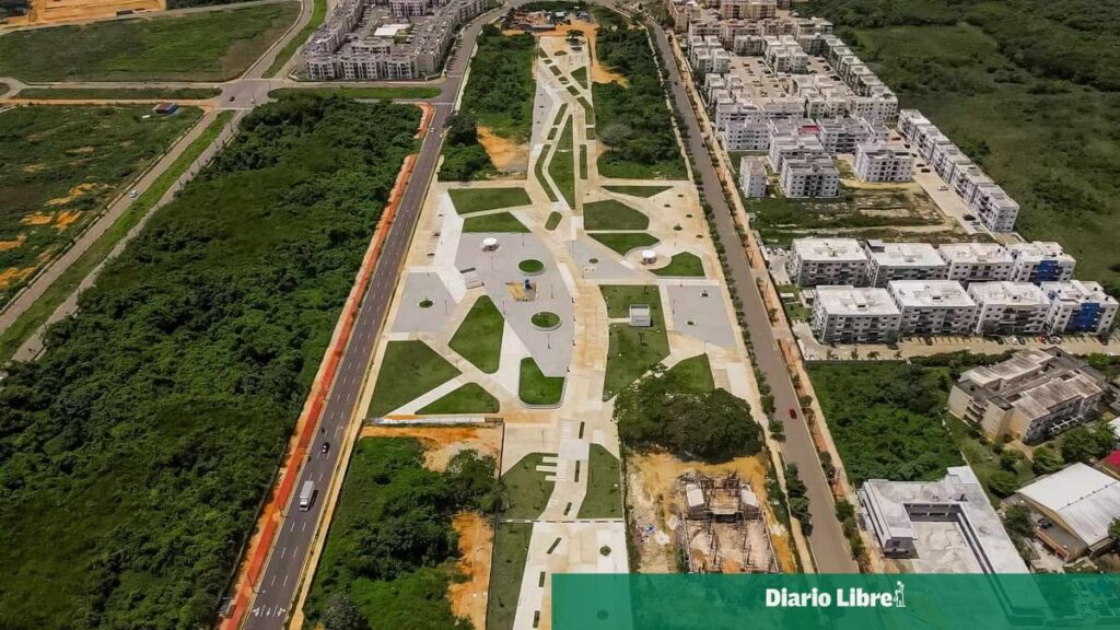 Ciudad Juan Bosch Celebra la Nueva Plaza Constitución: Un Espacio Público Renovado para la Comunidad