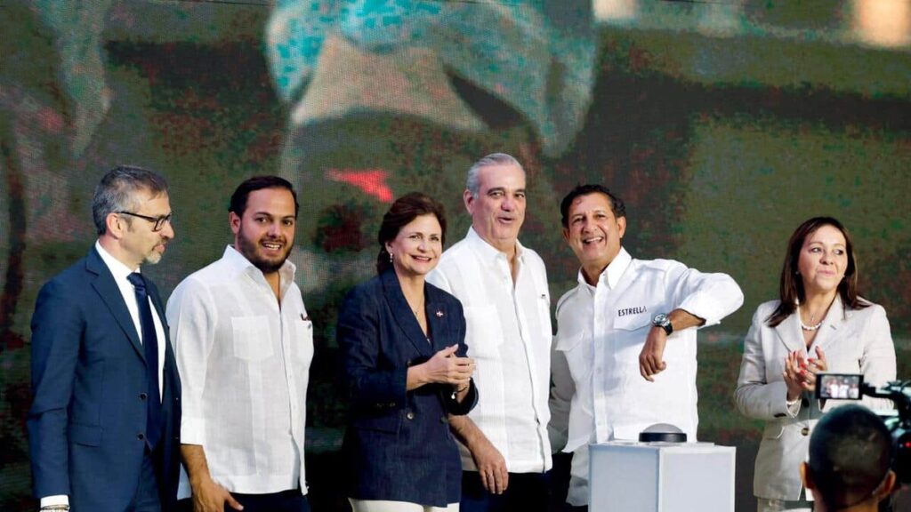 Inaugura la planta de varillas en San Pedro de Macorís
