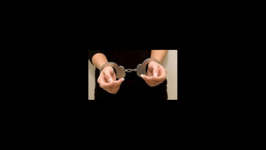 Cárcel a madre colombiana por vender pornografía de su hija menor