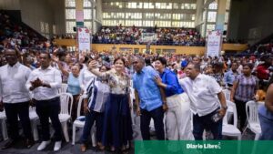 Madres de Barahona unidas por la supervivencia: Historias de fortaleza en la jornada de Raquel Peña.