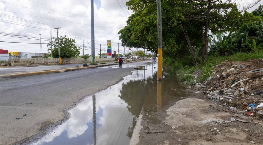 Vecinos del residencial Doña Idalia reclaman solución a males