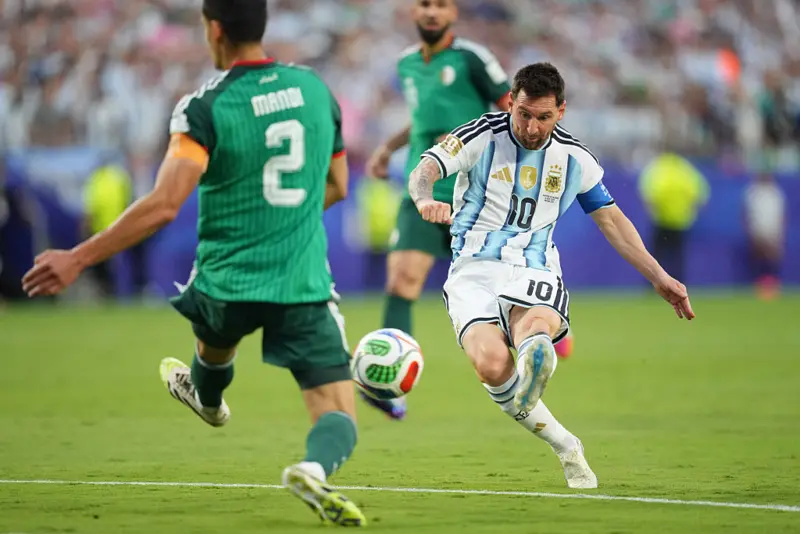 Messi Escalona a Argentina al Cielo con Triplete de Sueño en el Mundial
