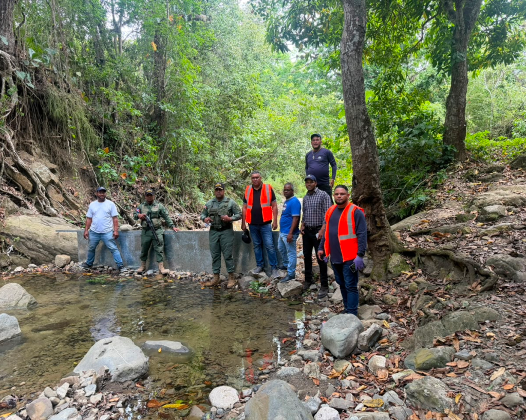 Medio Ambiente desmantela represa ilegal construida en el Río Bellaco en Jacagua