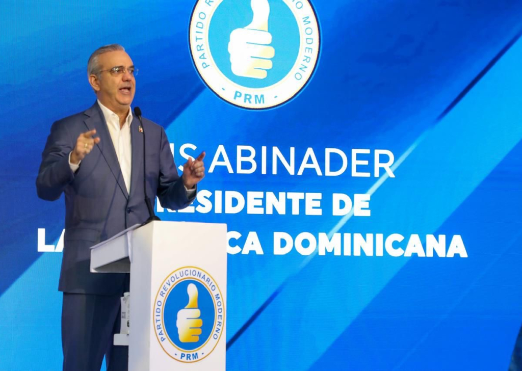 Abinader llama a cuidar al PRM con “humildad, unidad  y determinación”; asegura partido seguirá en el poder