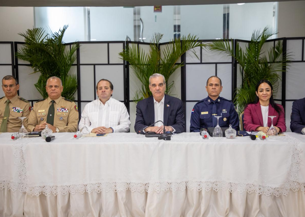 Presidente Abinader encabeza reunión de seguimiento al Plan de Seguridad Ciudadana