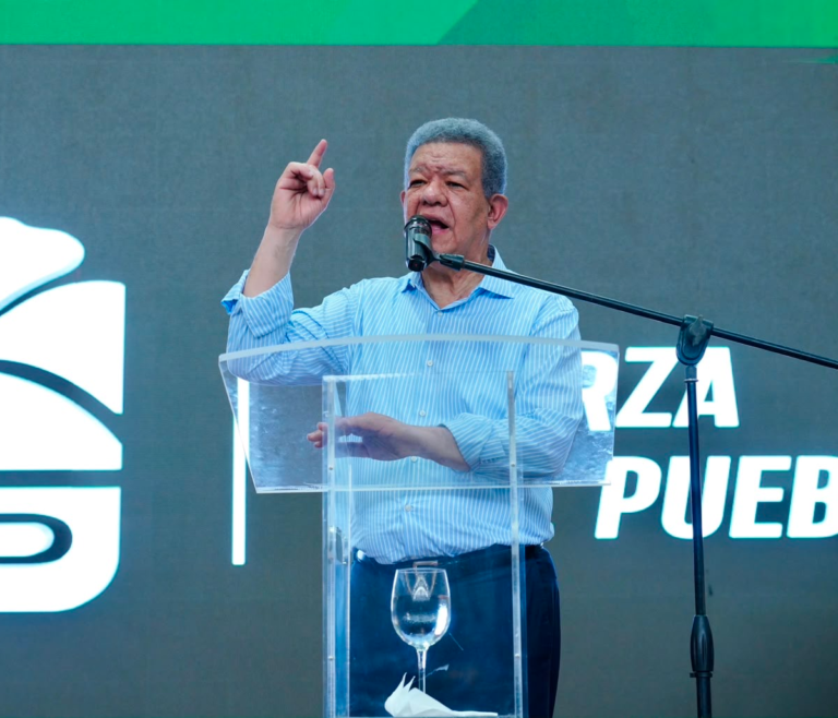 Leonel: El Gobierno del PRM aseguró carbón y gas natural a US$69 y “engañó al pueblo” para justificar la reforma fiscal