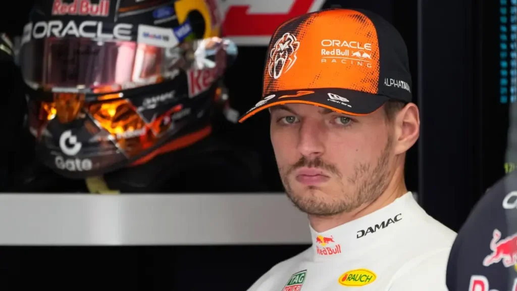 **Título optimizado:** "La irónica confesión de Verstappen: 'Tenemos degradación de coche'"