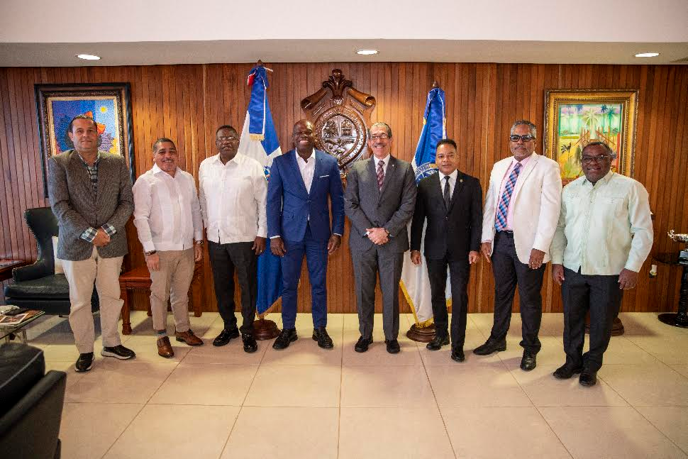 UASD y fundación firman alianza para fortalecer salud y formación en la región Este