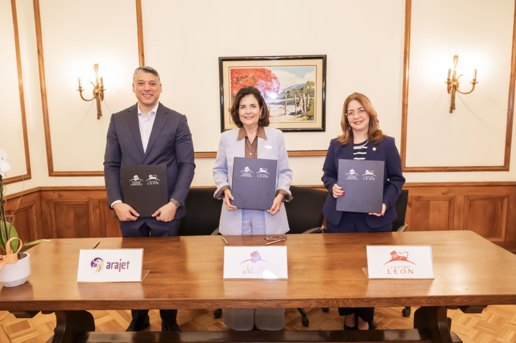 Entidades y Arajet renuevan alianza estratégica para seguir impulsando el intercambio cultural y académico