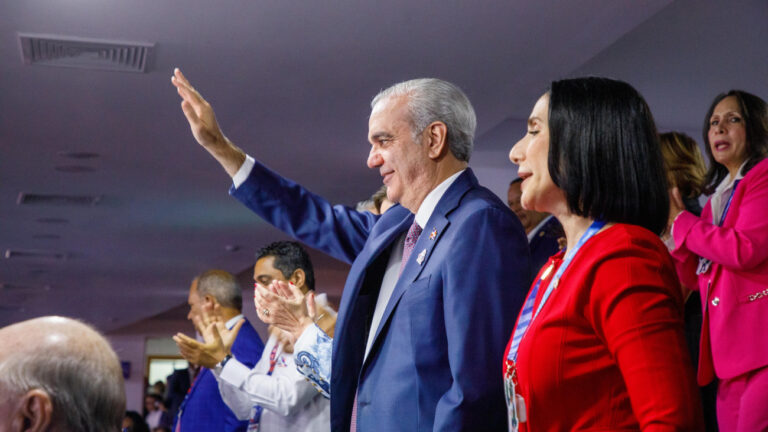 **Luis Abinader inaugura los Juegos Centroamericanos y del Caribe 2026 en Santo Domingo**