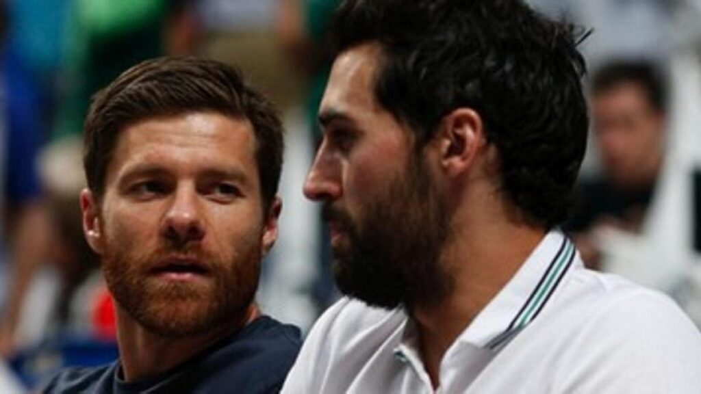 Arbeloa enciende la previa: su inesperado mensaje a Xabi Alonso antes del duelo clave