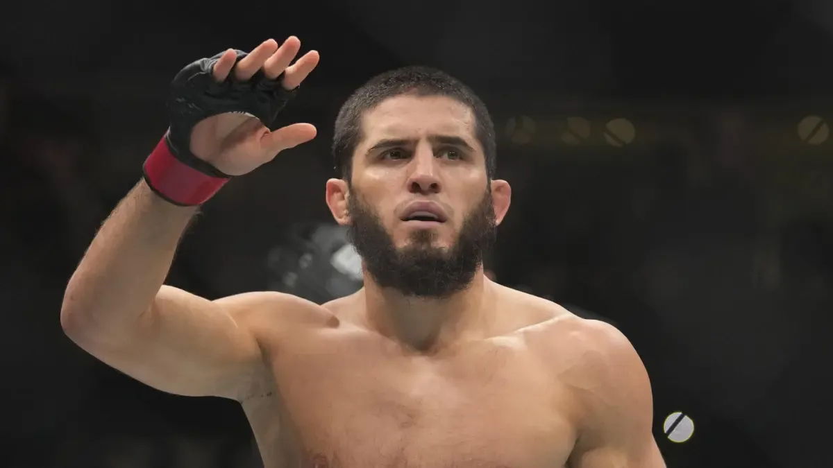 Makhachev calla a sus críticos y lanza un aviso a la UFC: buscará su vigésima victoria al hilo