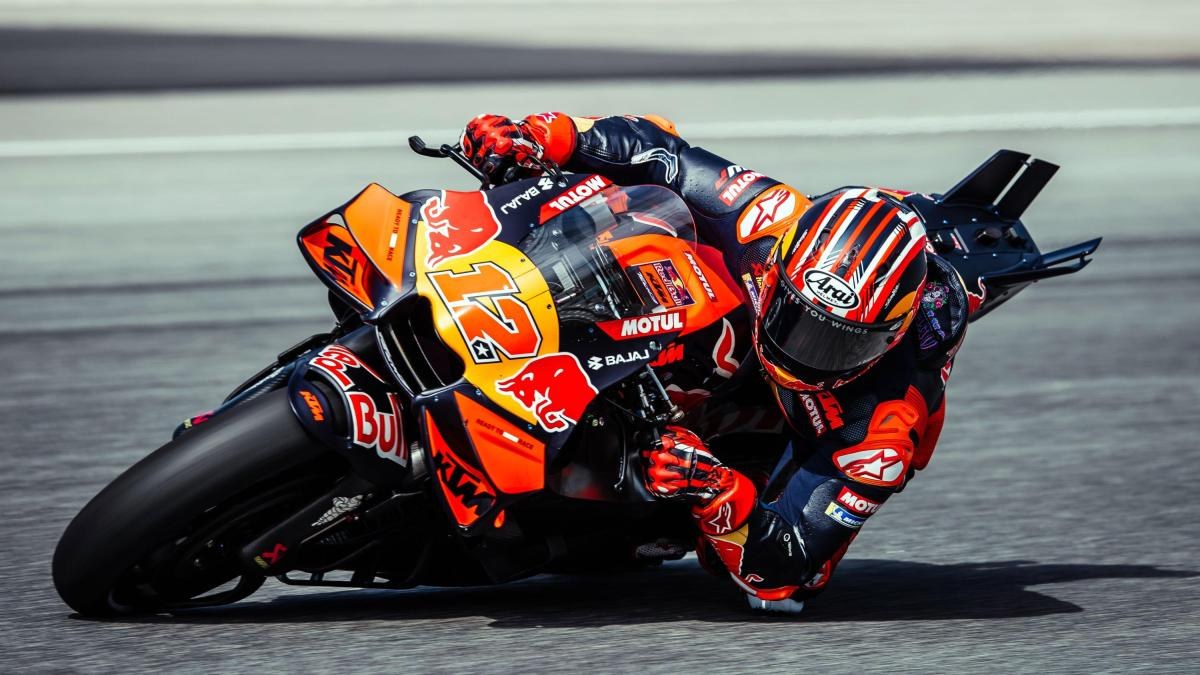 Espargaró asume el asiento de Viñales en Silverstone y lo devolverá en Aragón
