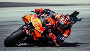 Espargaró asume el asiento de Viñales en Silverstone y lo devolverá en Aragón