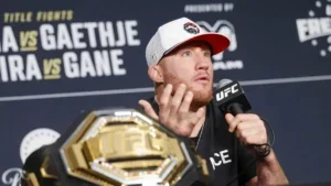 Justin Gaethje vuelve a tumbar la revancha con Ilia Topuria