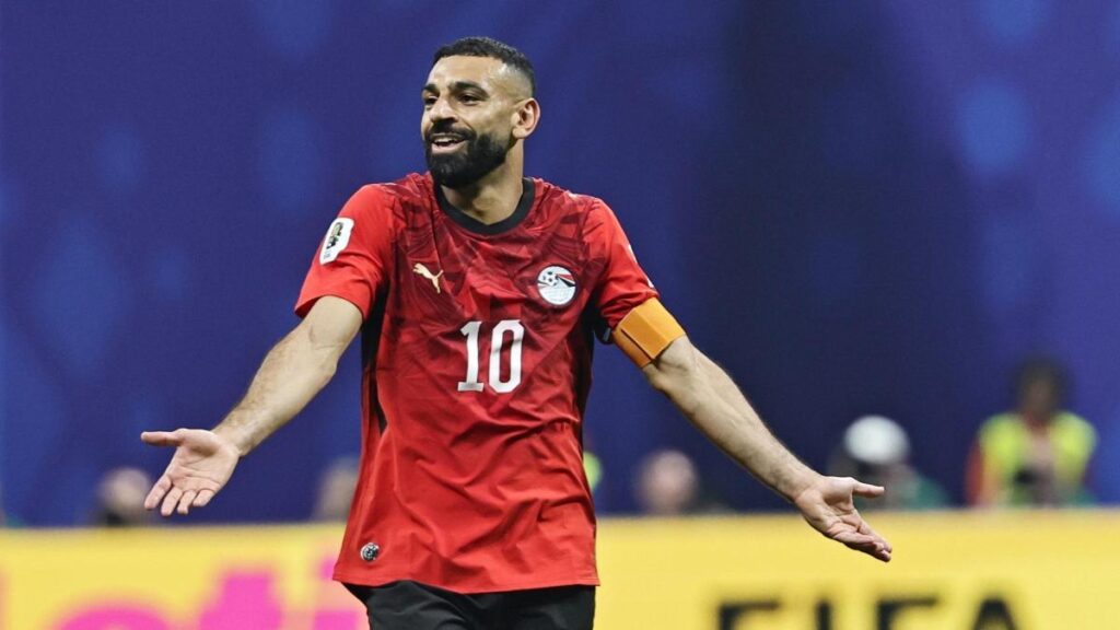 Salah aterriza en Estambul para sellar su fichaje con el Trabzonspor