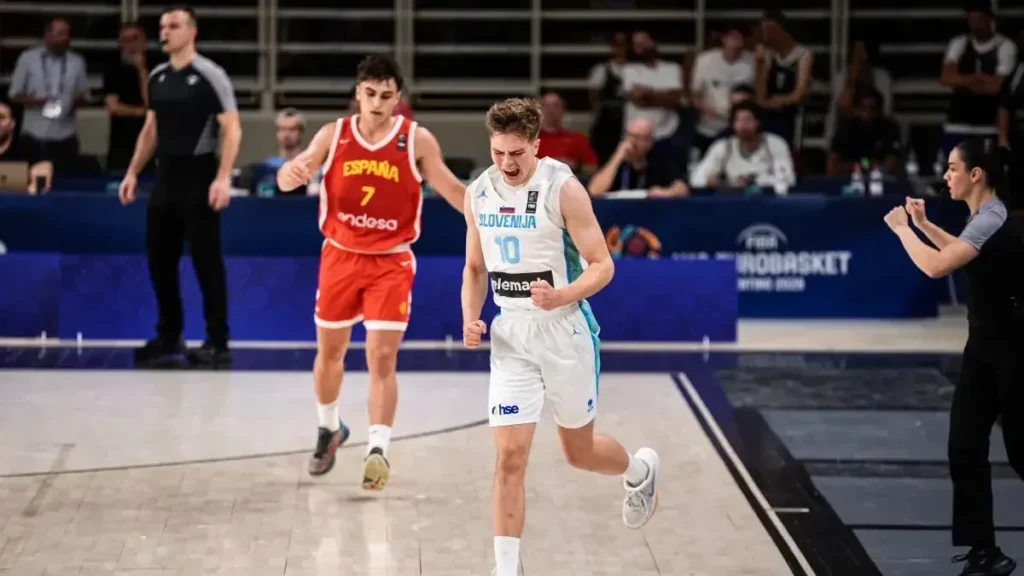 **Propuesta de título optimizado:** **90-71: España se estrella ante la Eslovenia de Joksimovic y peleará por el bronce**