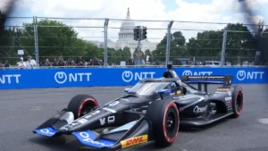 Palou frena su corona en Washington; Trump sigue de cerca el pulso de la IndyCar