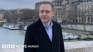 Suspenden a académico que denunció plagio contra profesor de Cambridge hallado sin vida