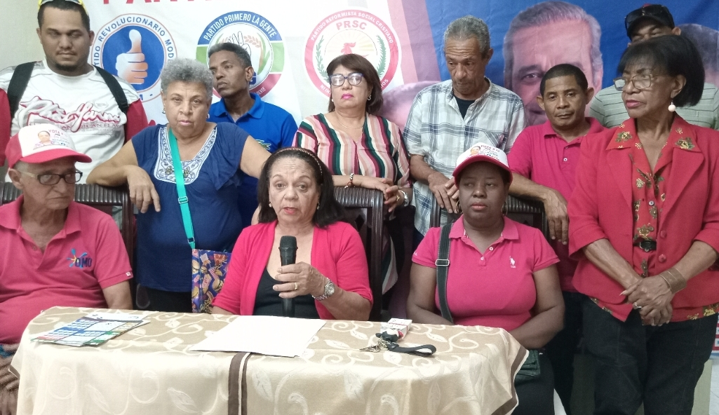 Asoamcad presiona a Abinader para que ponga a Mario Díaz al frente de Pro Consumidor