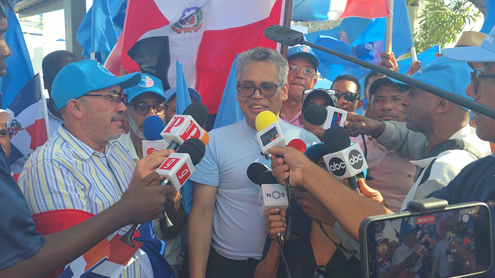 Carlos Peña propone reformas políticas y electorales rumbo a los comicios de 2028