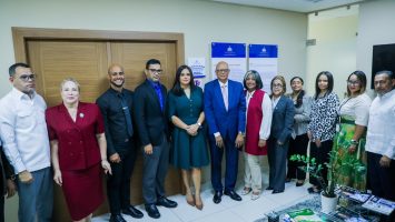 Gabinete-de-Politica-Social-y-Ministerio-de-Trabajo-impulsan-oportunidades-de-empleo-para-jovenes-y-mujeres-en-formacion-2-355x200-1