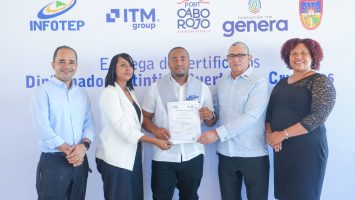INFOTEP-fortalece-competencias-para-que-municipes-de-Pedernales-aprovechen-las-oportunidades-del-desarrollo-turistico-3-355x200-1