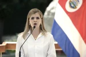 Capturan a sujeto que amenazó de muerte a la presidenta de Costa Rica