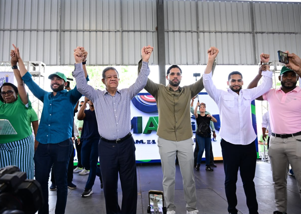 Leonel: "La FP crece en cantidad y calidad" y anuncia fortalecimiento de estructuras locales
