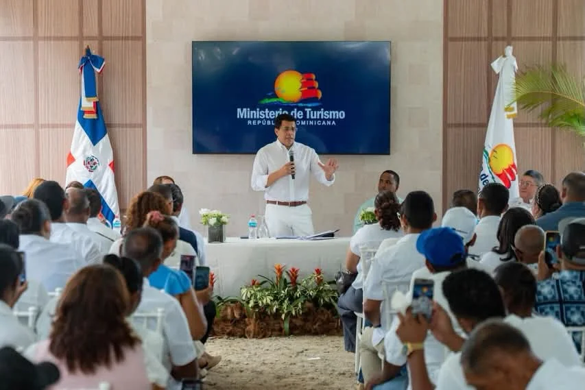 Turismo dominicano impulsa Punta Rucia con nuevo parador fotográfico de casi RD$10 millones