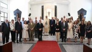 Rectores-miembros-de-la-ADRU-durante-la-Eucaristia-de-Accion-de-Gracias-355x200-1