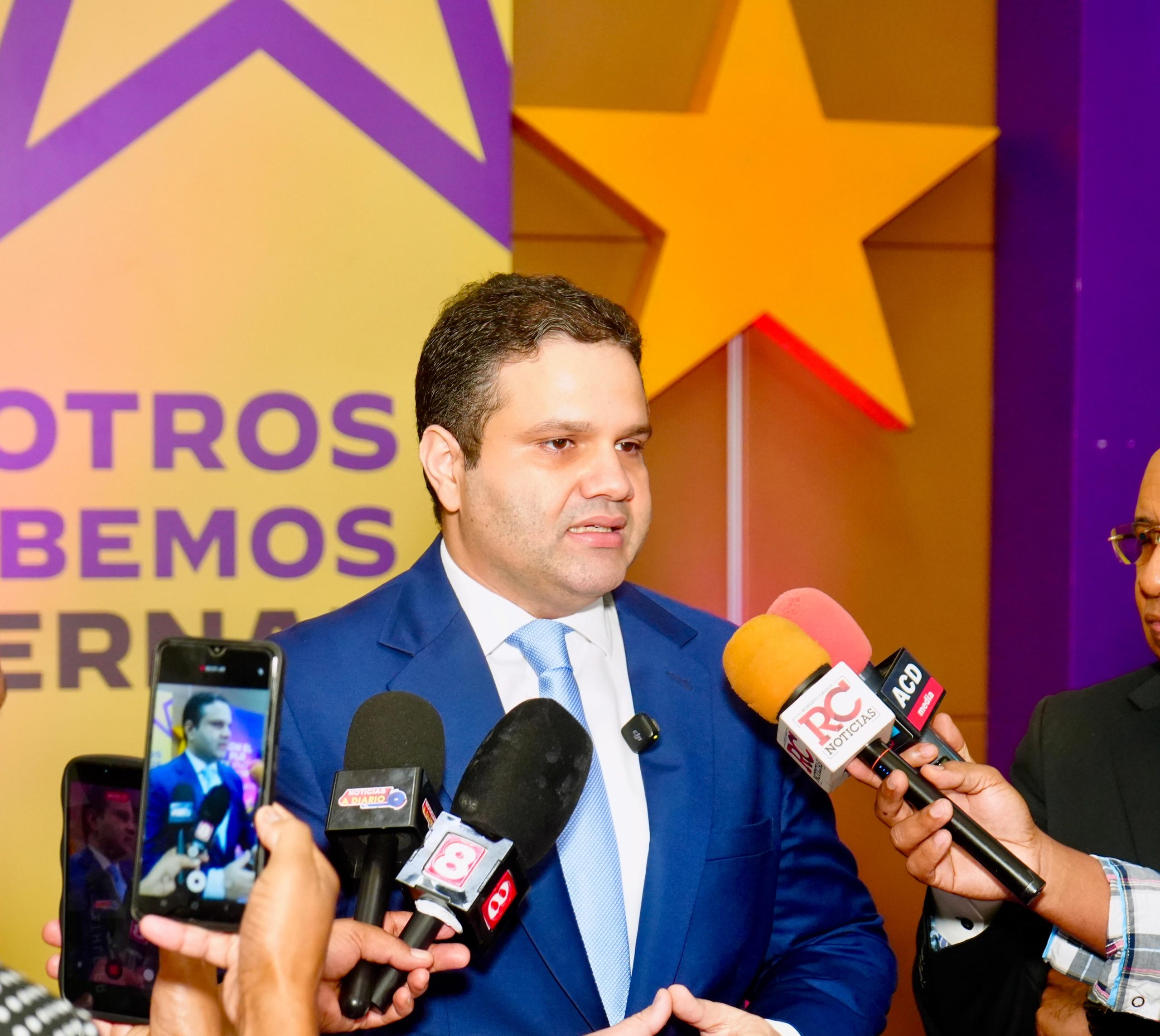 Richard Medina: "La canasta familiar golpea sin piedad a los hogares dominicanos