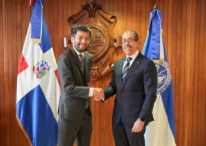 UASD recibe al científico japonés Kazuo Tanaka en busca de nuevas alianzas globales