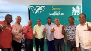 Victor-Pavon-recibe-respaldo-de-principales-dirigentes-FP-en-SDN-355x200-1