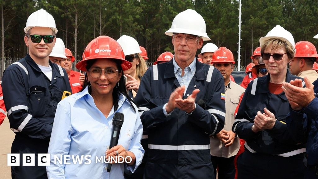 En qué consiste el "mayor acuerdo petrolero de la historia" anunciado por EE.UU. y Venezuela, y por qué es tan polémico