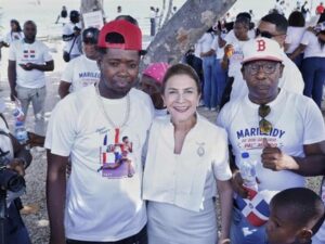 carolina-mejia-celebra-aniversario-de-santo-domingo-df6130dd-focus-0.02-0.04-400-300