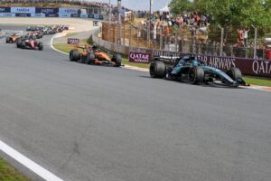 charles-leclerc-ferrari-lando-