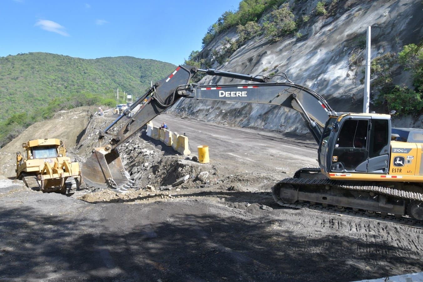 Dos obras viales concentran el 61.6% de la inversión pública de San José de Ocoa