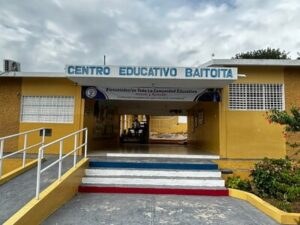 debate-sobre-mochilas-transparentes-barahona-cda6b428-focus-0-0-400-300