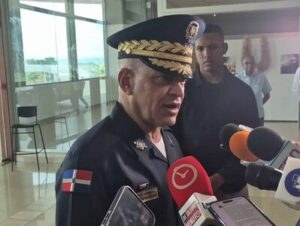 director-general-de-la-policia-nacional-recorre-el-cibao-abf3e4fd-focus-0-0-400-300