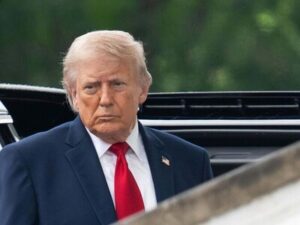 donald-trump-advierte-a-iran-con-un-golpe-si-abandona-negociaciones-4bf350e3-focus-0-0-400-300