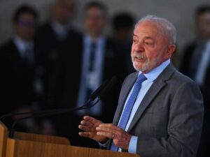 lula-da-silva-termina-radioterapia-tras-cancer-de-piel-a5e3ef4f-focus-0-0-400-300